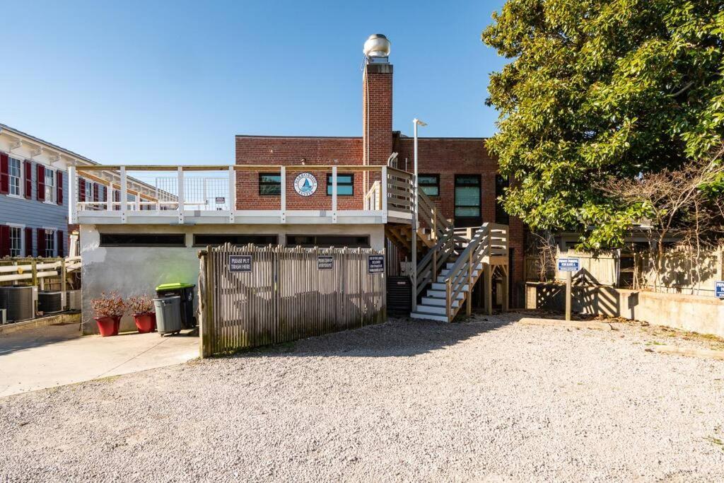 Why Knot Getaway...Rooftop With Waterview! Unit D Beaufort Екстер'єр фото