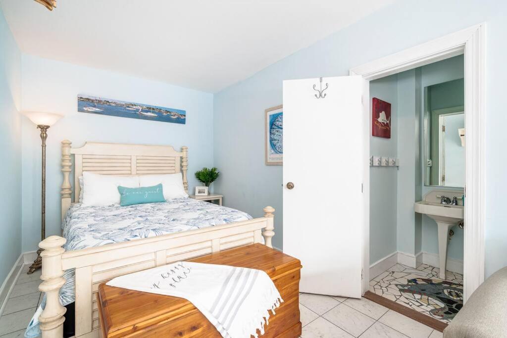 Why Knot Getaway...Rooftop With Waterview! Unit D Beaufort Екстер'єр фото