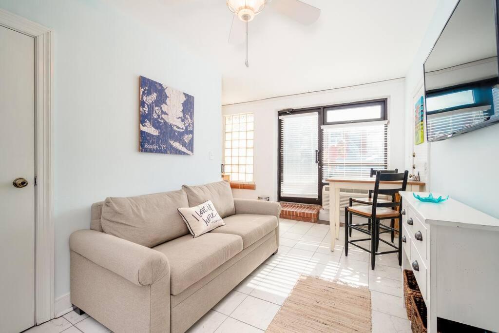 Why Knot Getaway...Rooftop With Waterview! Unit D Beaufort Екстер'єр фото